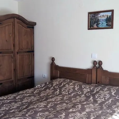 With 2 Bedrooms Near Ski-lift Apartment